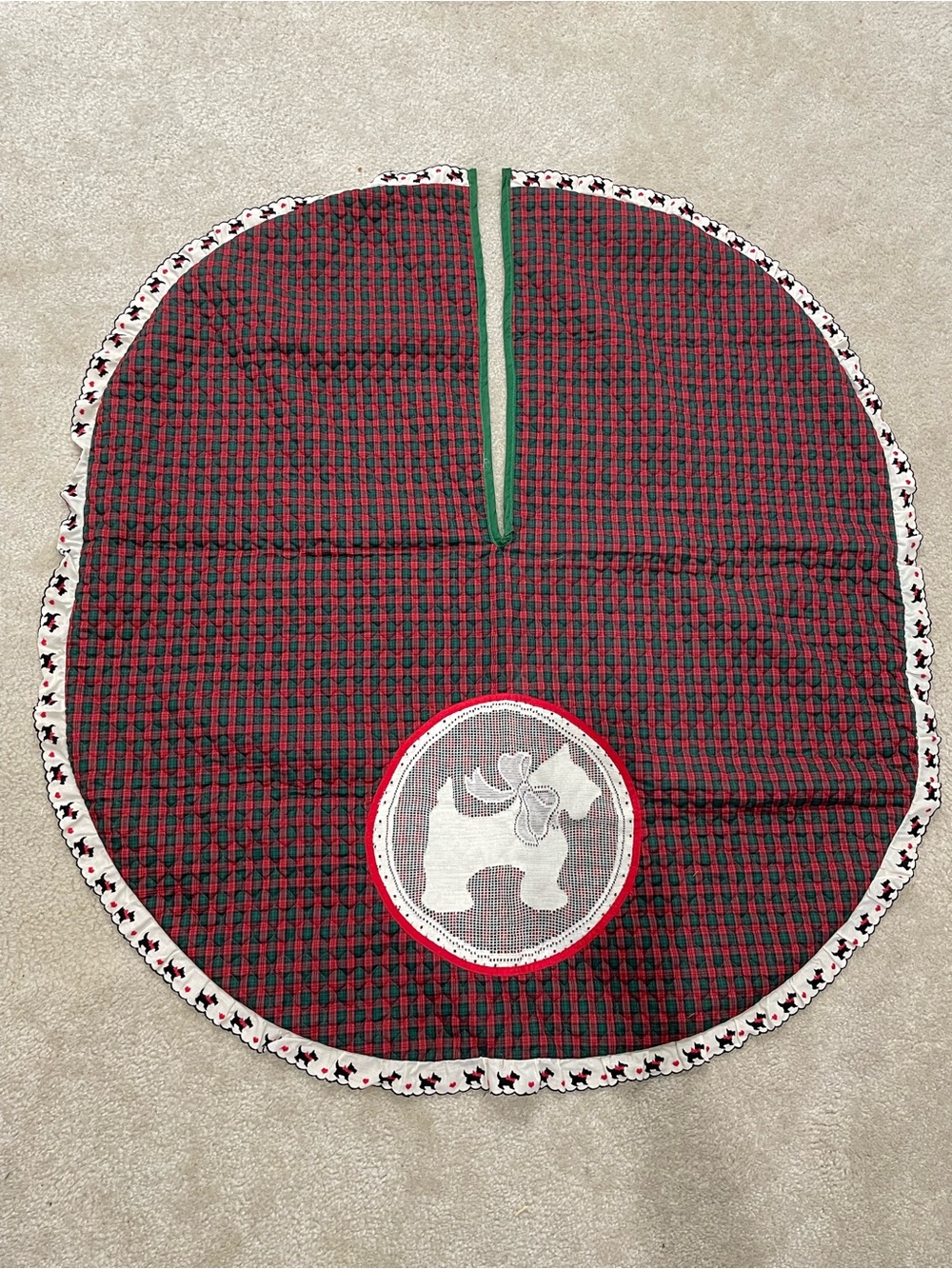 Vintage Christmas tree skirt